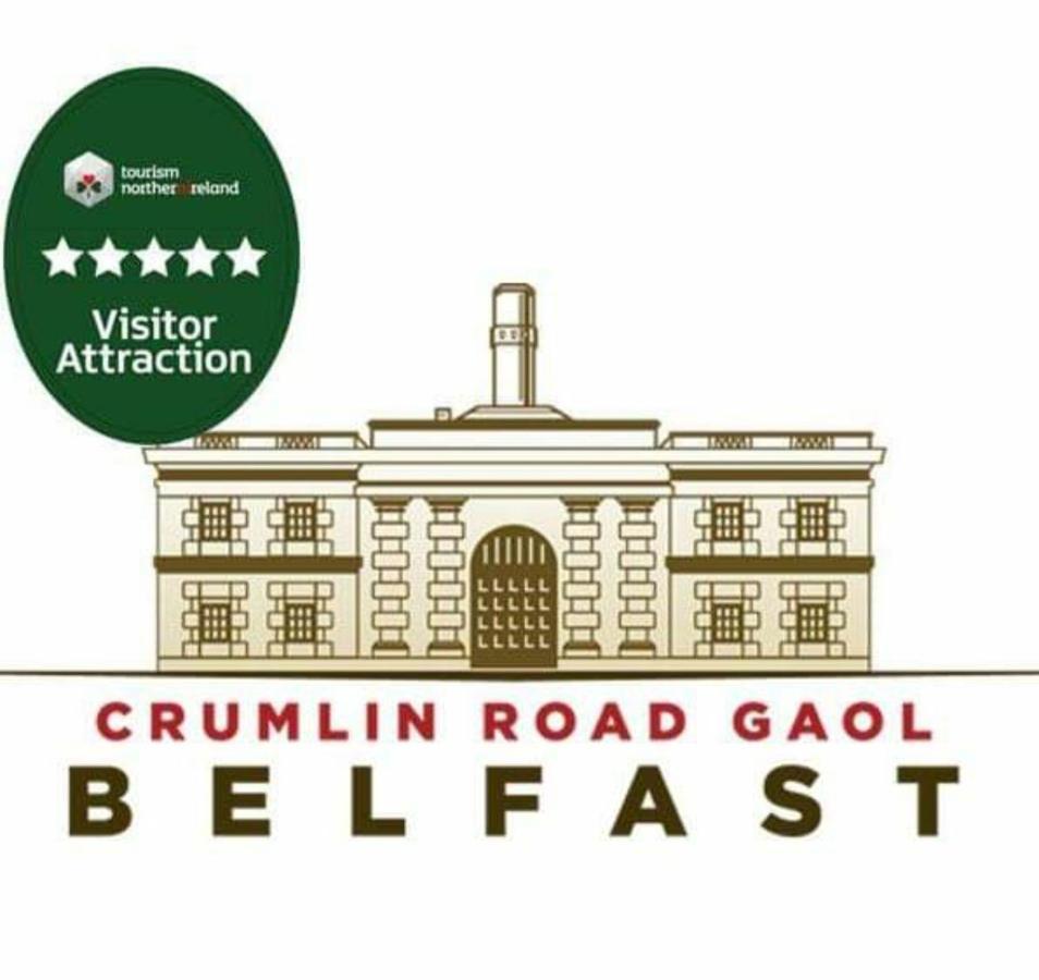 Modern Apartment, Sleeps 6, Belfast City Centre Buitenkant foto